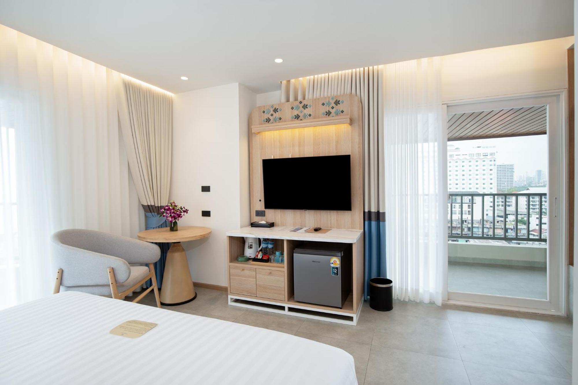 Jomtien Thani Hotel Extérieur photo