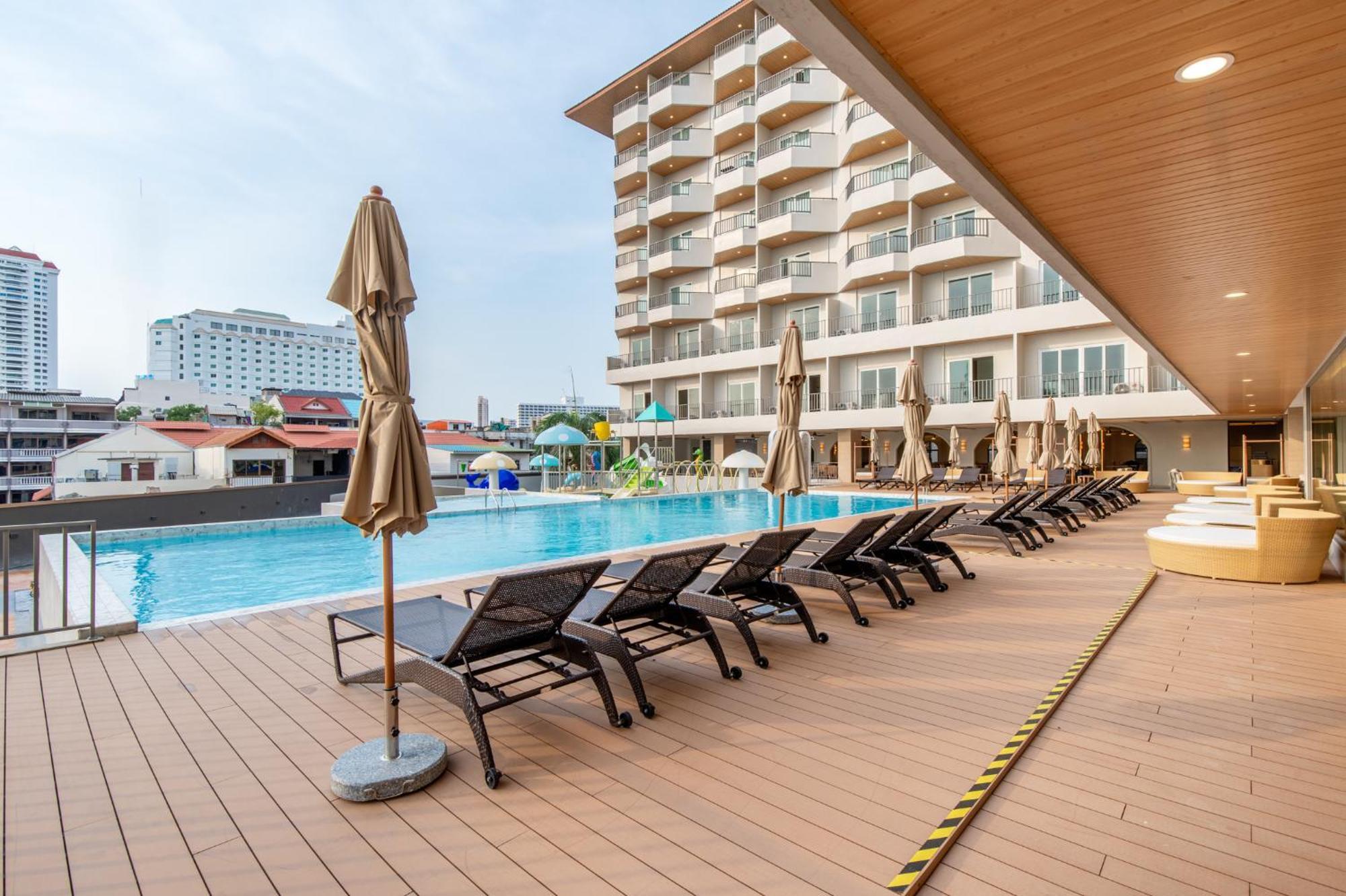 Jomtien Thani Hotel Extérieur photo