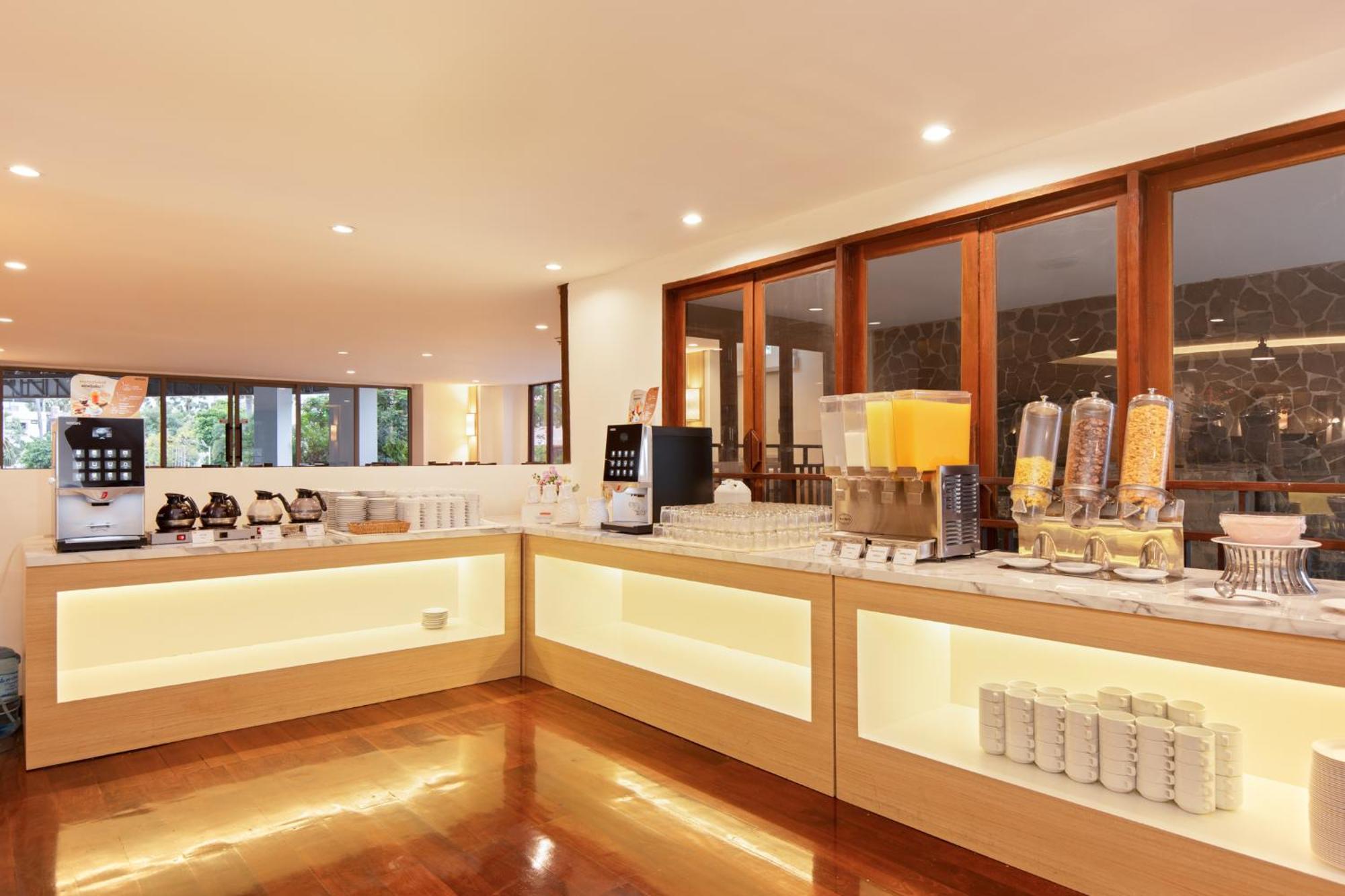 Jomtien Thani Hotel Extérieur photo